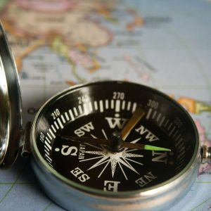 magnetic-compass-390912_1280 magnetic-compass-390912_1280